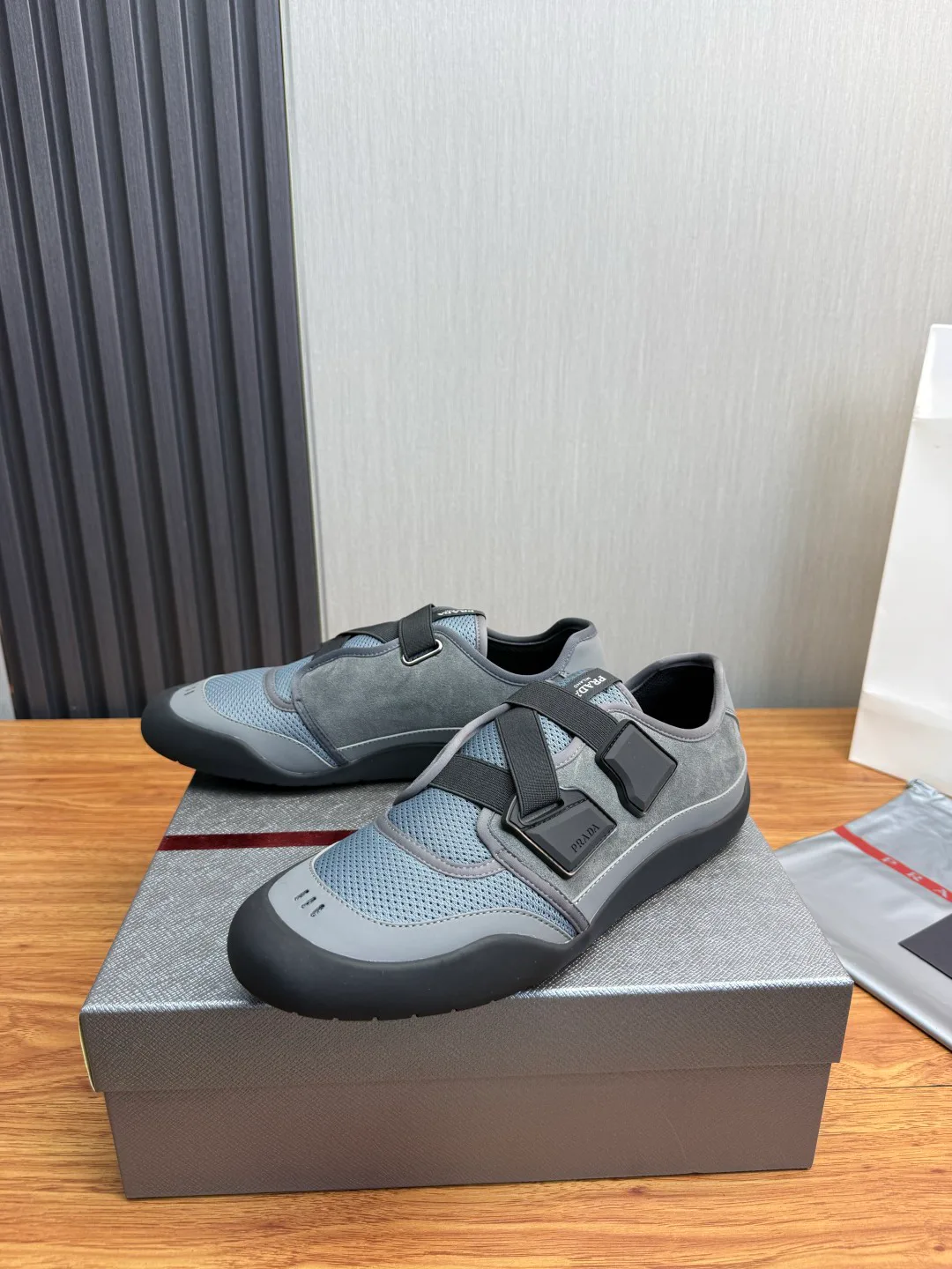 Men's Sneakers PRADA 17814119
