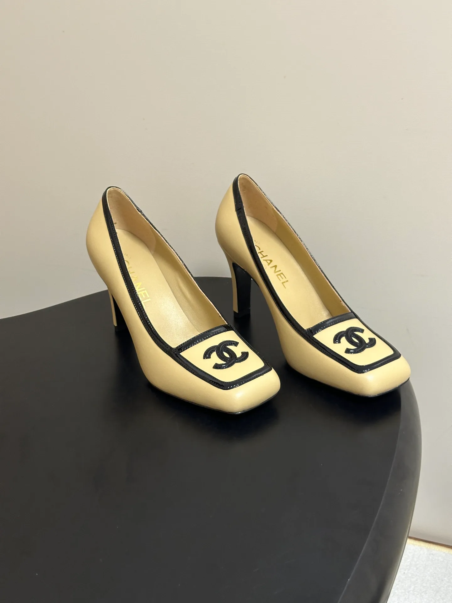 Women's Heels CHANEL 18049714