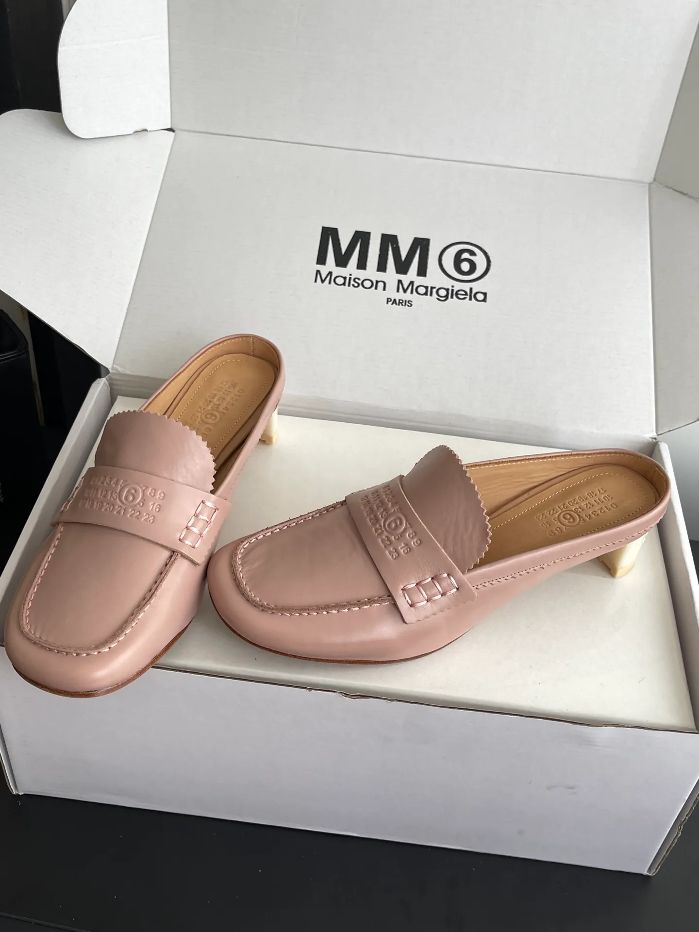 Women's Mules And Clogs MAISON MARGIELA 17554350