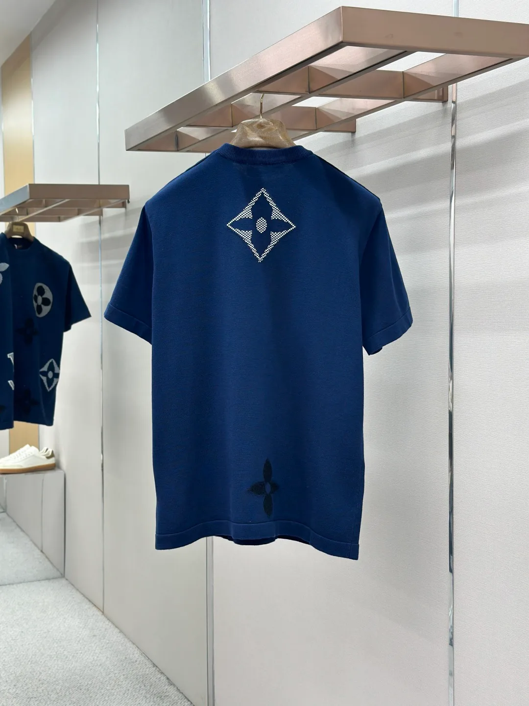 Women's T-Shirts LOUIS VUITTON 18191108