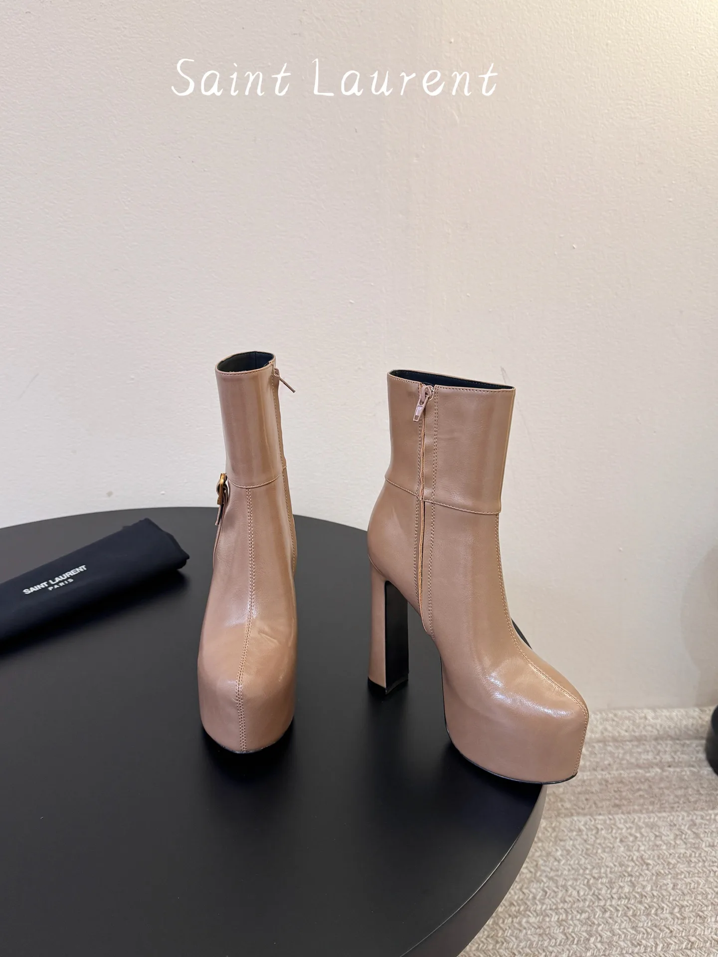 Women's Booties SAINT LAURENT 18241677