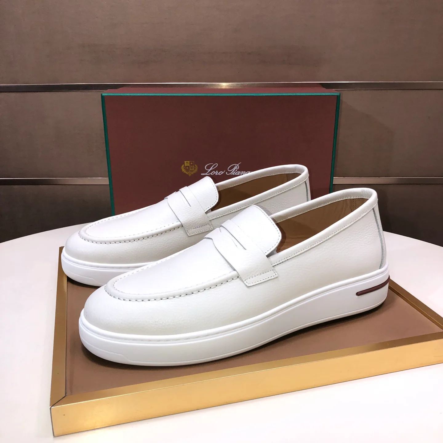 Women's Loafers And Moccasins LORO PIANA 17918051