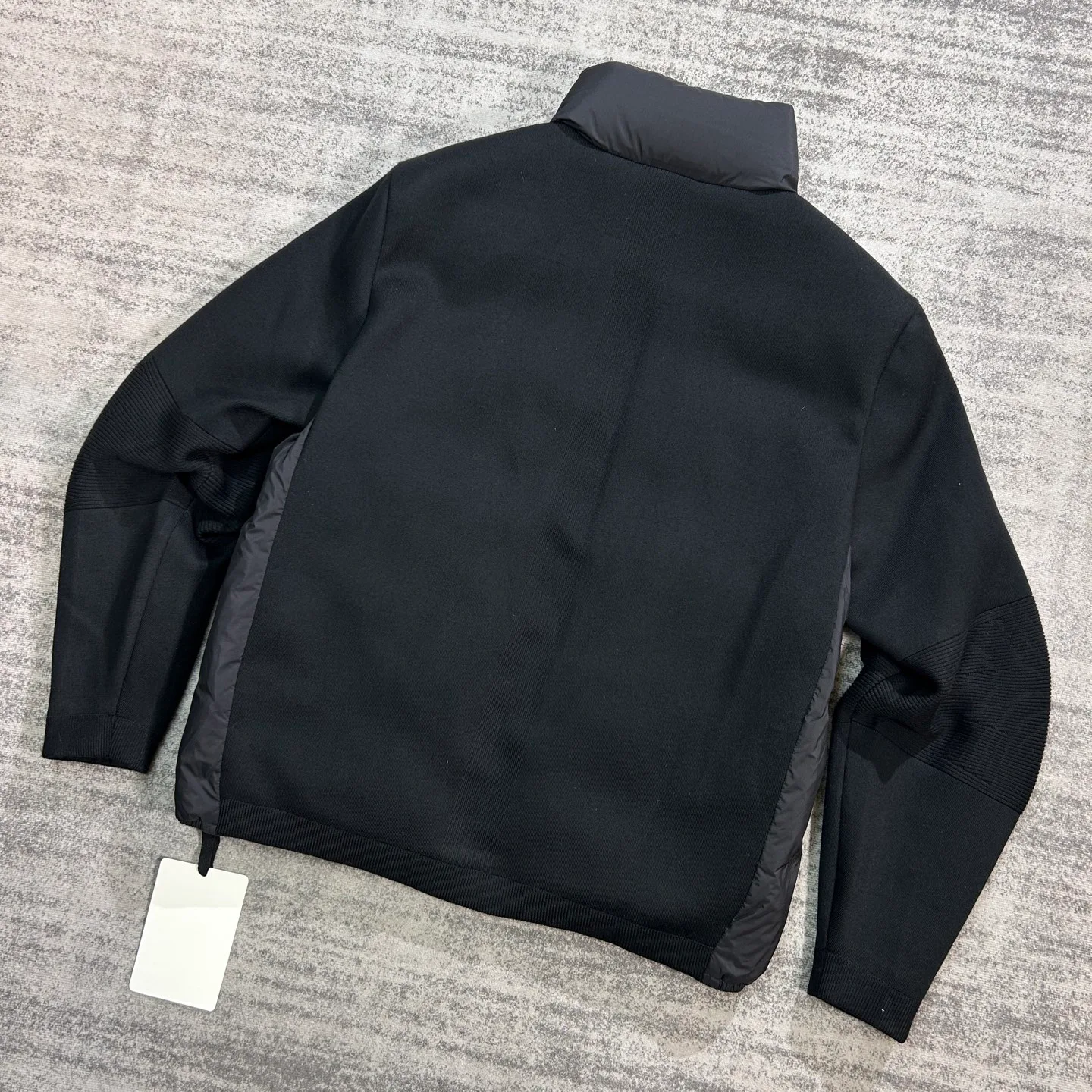 Women's Jackets And Down Jackets MONCLER 18134219