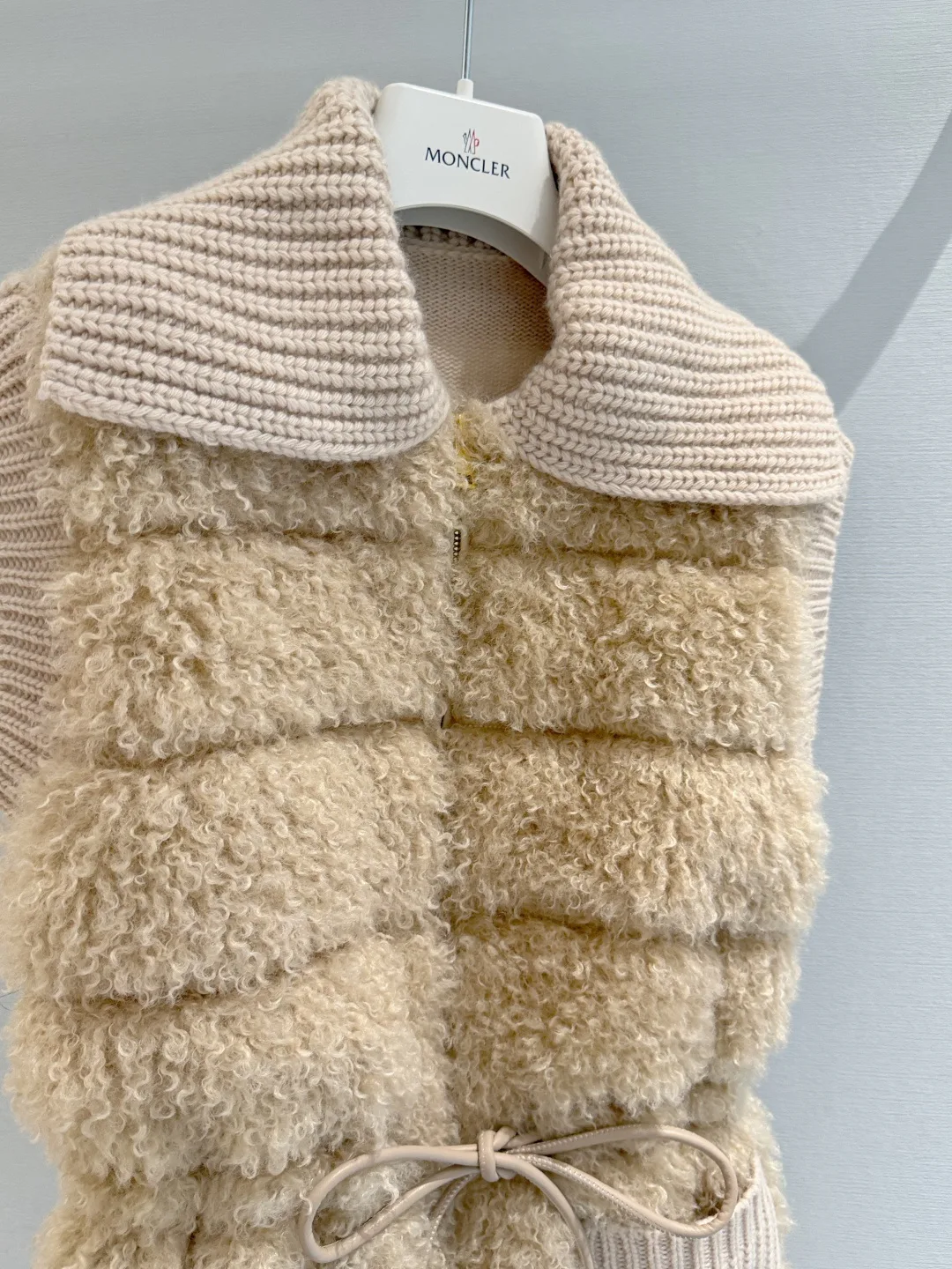 Women's Vests MONCLER 18050005