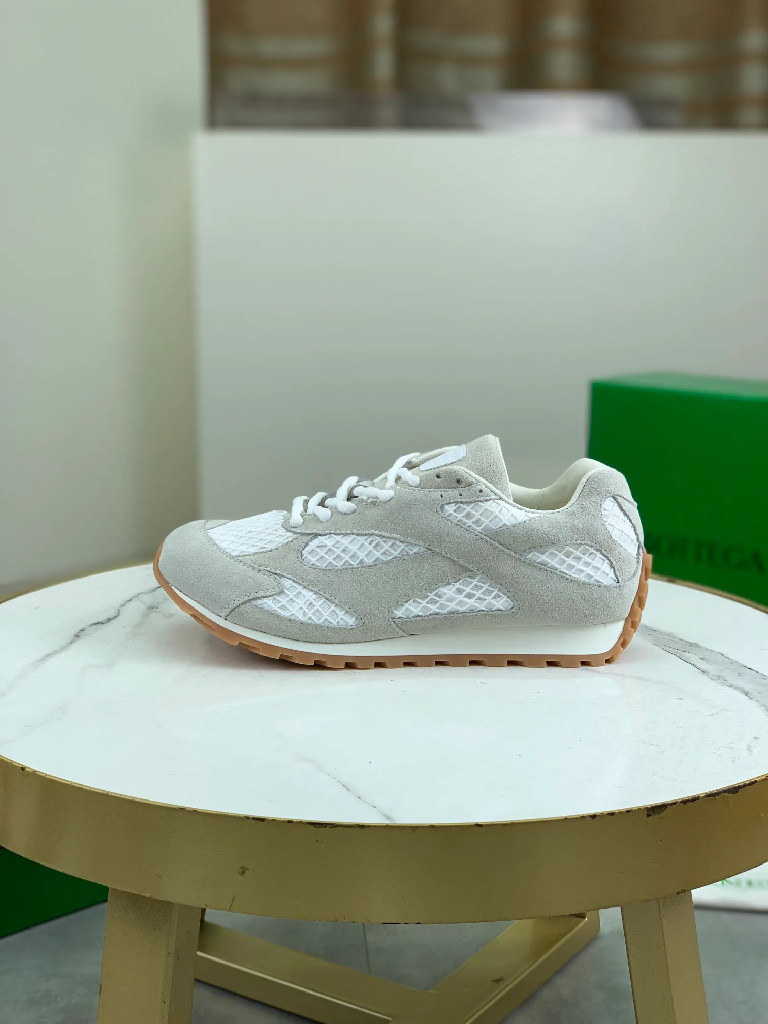 Women's Sneakers BOTTEGA VENETA 18365182