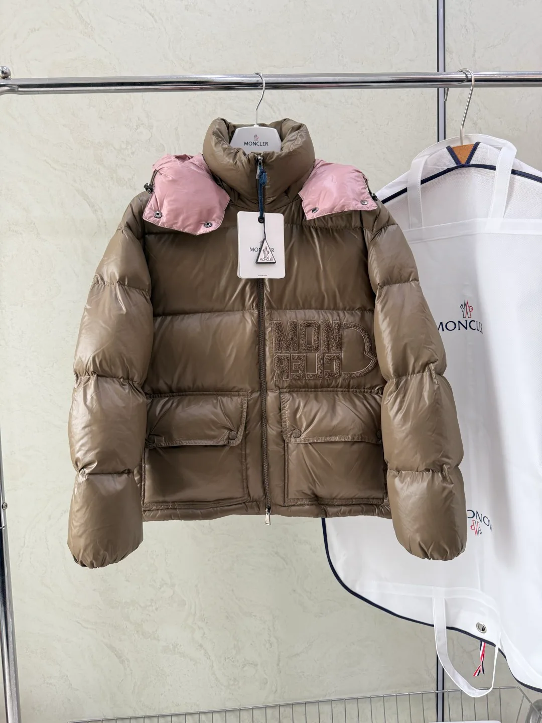 Куртки И Пуховики Мужские Moncler 18683791