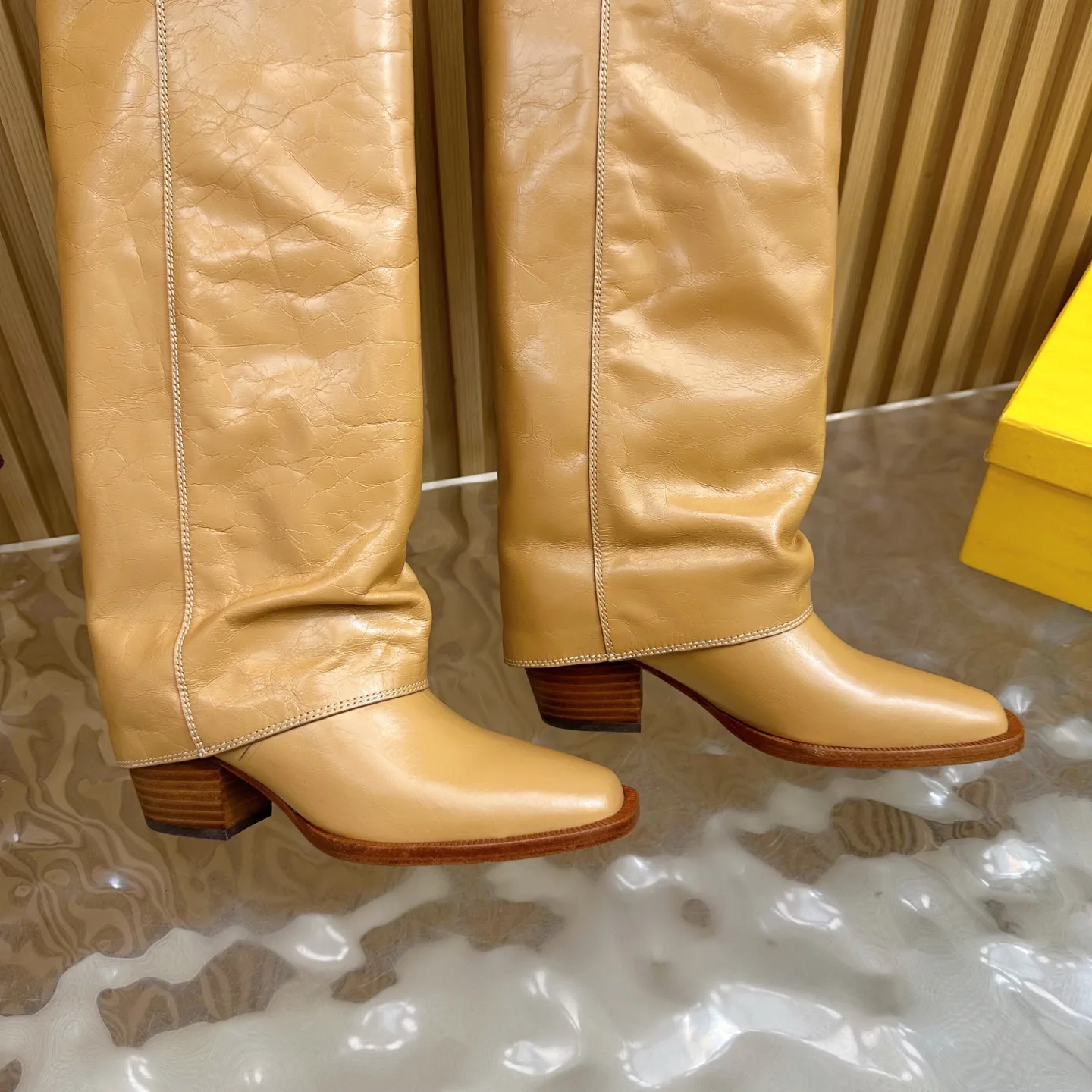 Women's Boots FENDI 18235451
