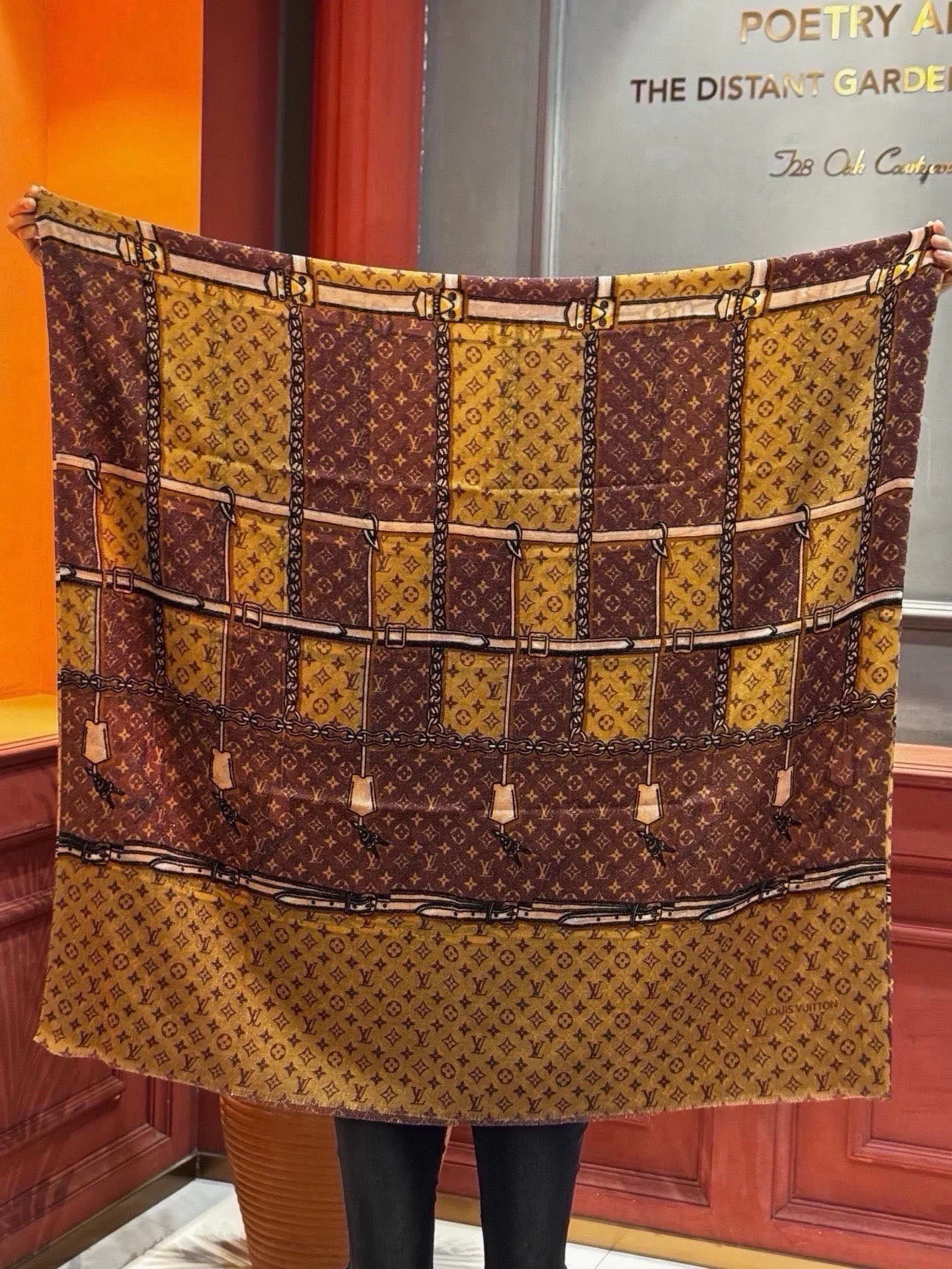 Scarves LOUIS VUITTON 17673158
