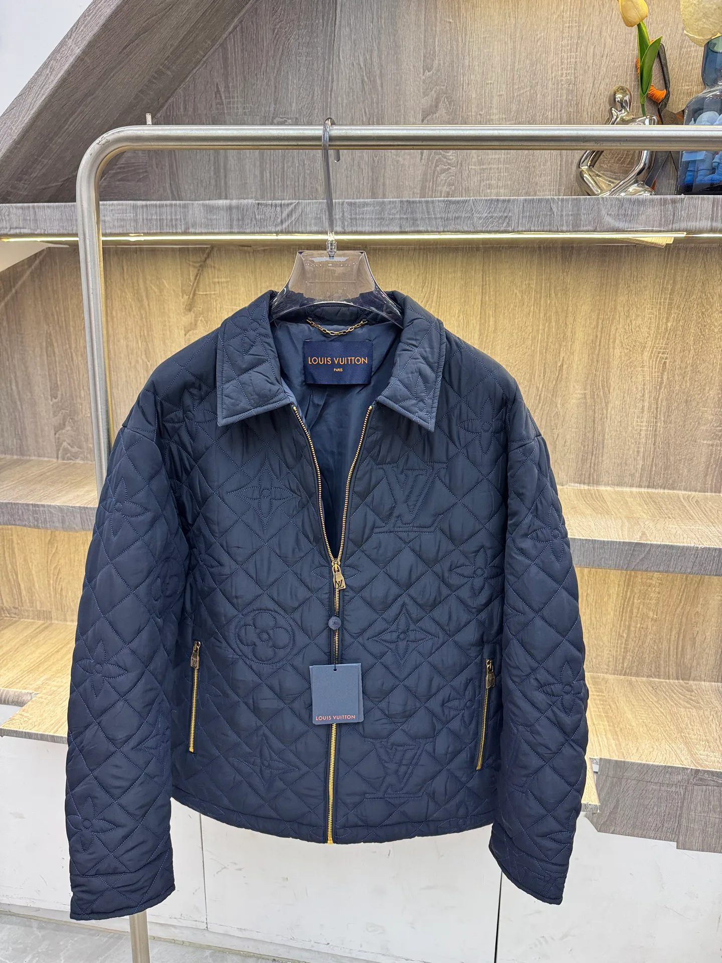 Men's Jackets And Down Jackets LOUIS VUITTON 18140186