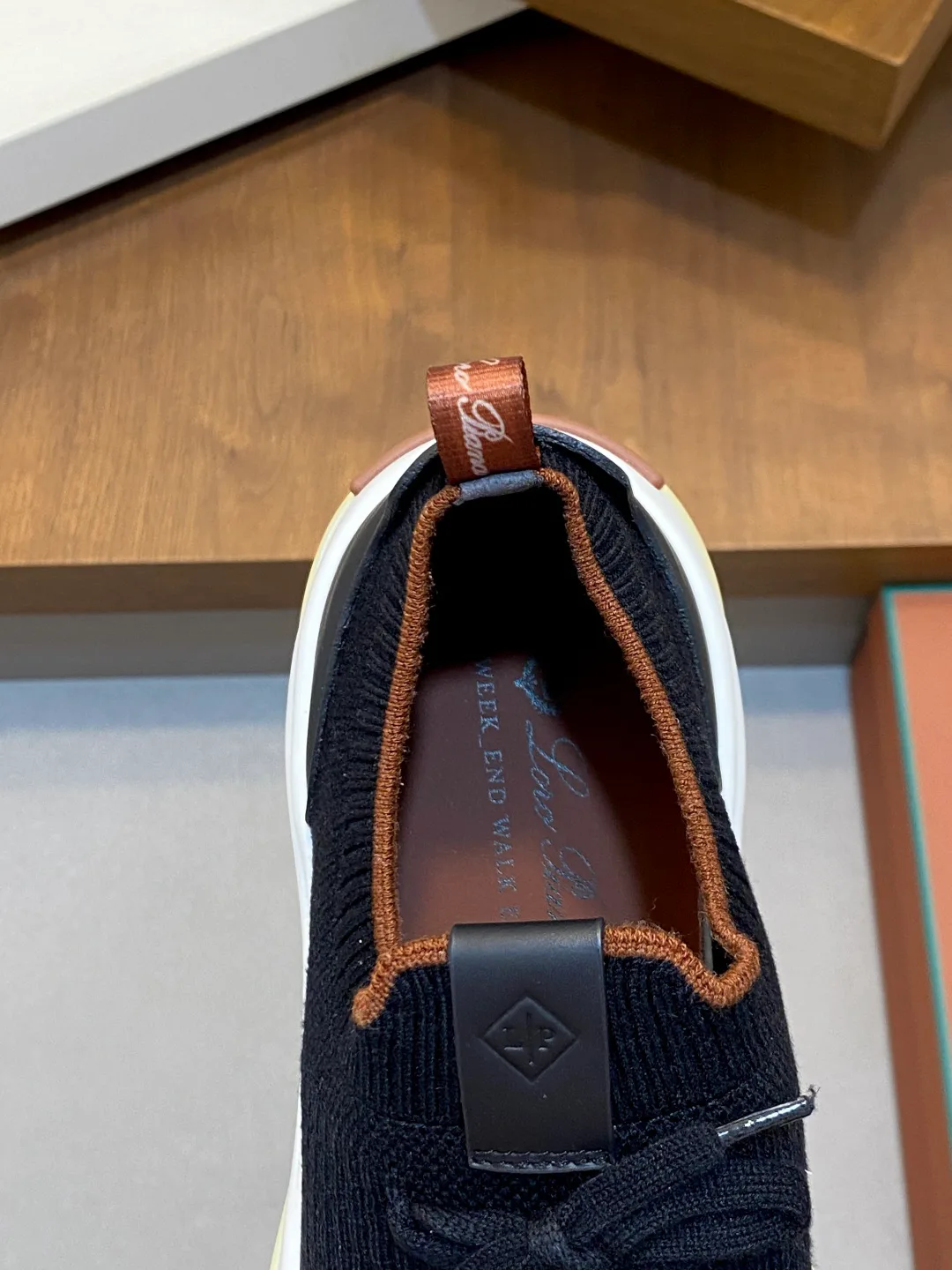 Кроссовки Мужские Loro Piana 18686651