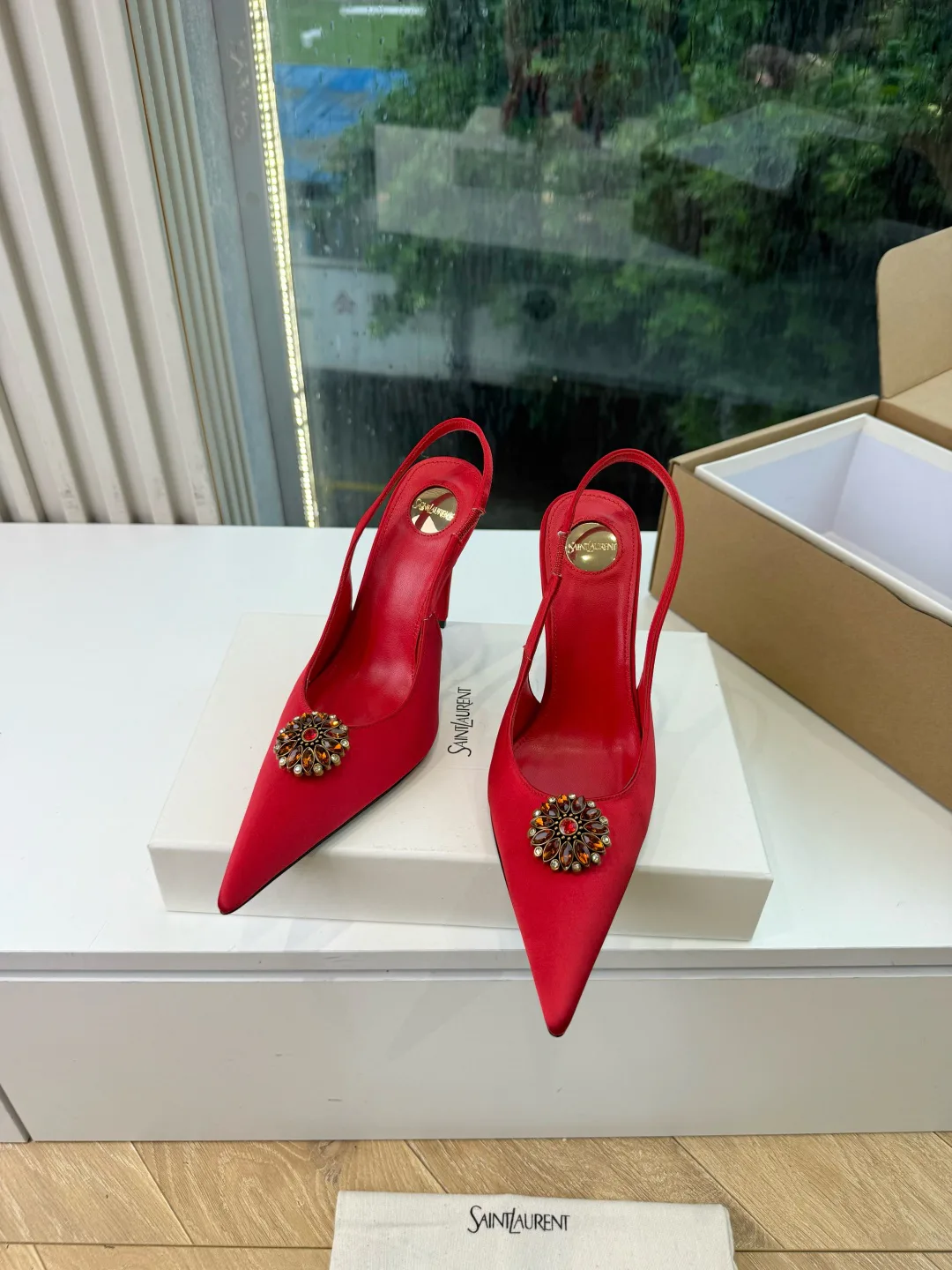 Women's Heels SAINT LAURENT 18104159