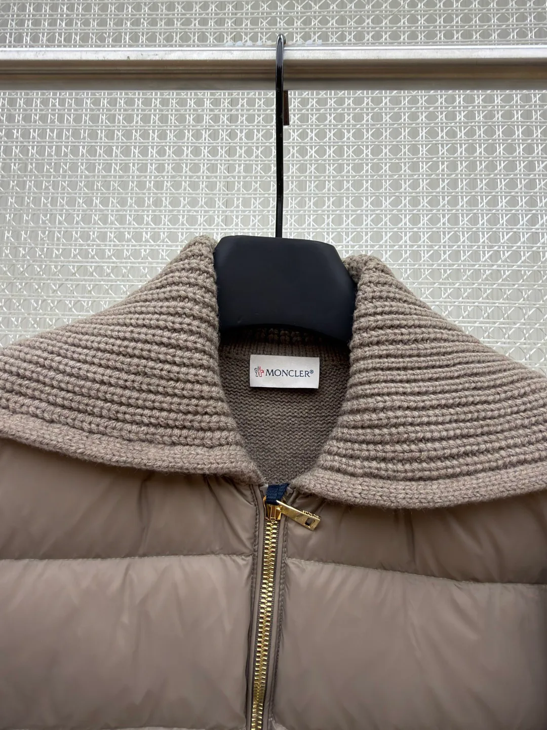 Куртки И Пуховики Мужские Moncler 18558561