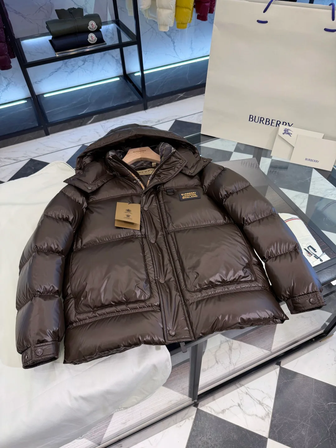 Women's Jackets And Down Jackets BURBERRY 17876502