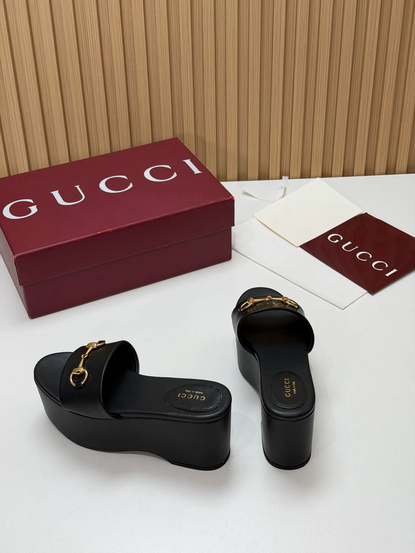Women's Open-Toe Sandals GUCCI 17631677