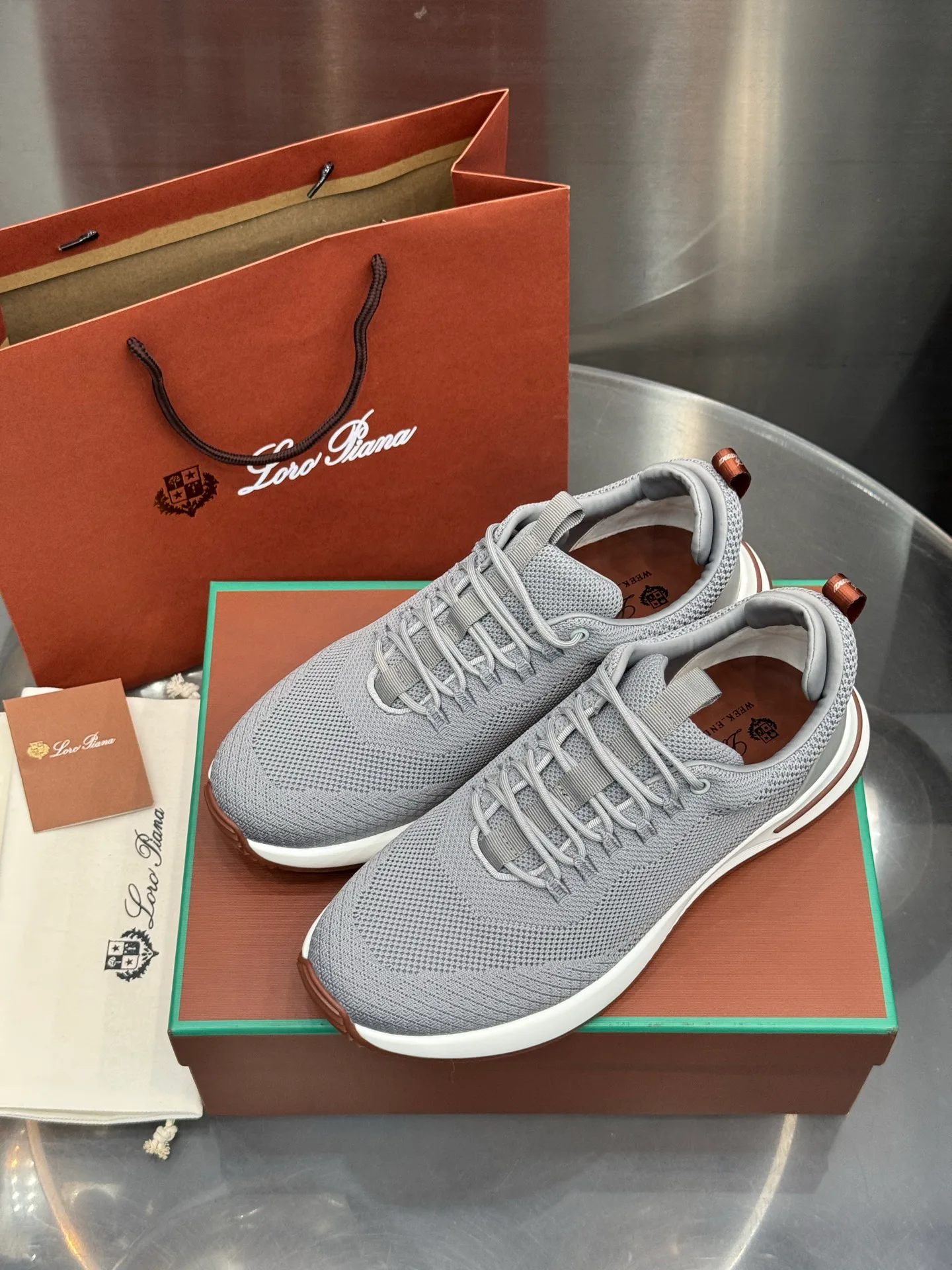 Men's Sneakers LORO PIANA 18202682
