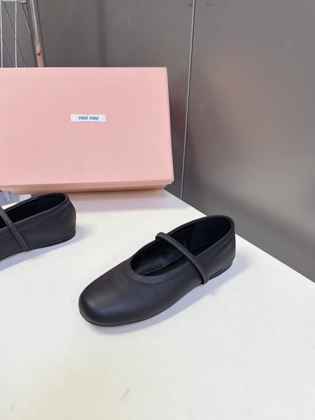 Women's Ballet Flats MIU MIU 17758259