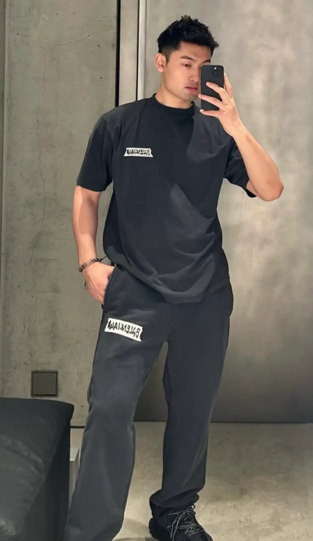 Men's T-Shirts BALENCIAGA 17699385