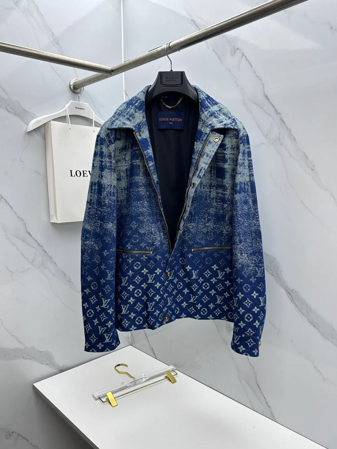 Men's Jackets And Down Jackets LOUIS VUITTON 18246858