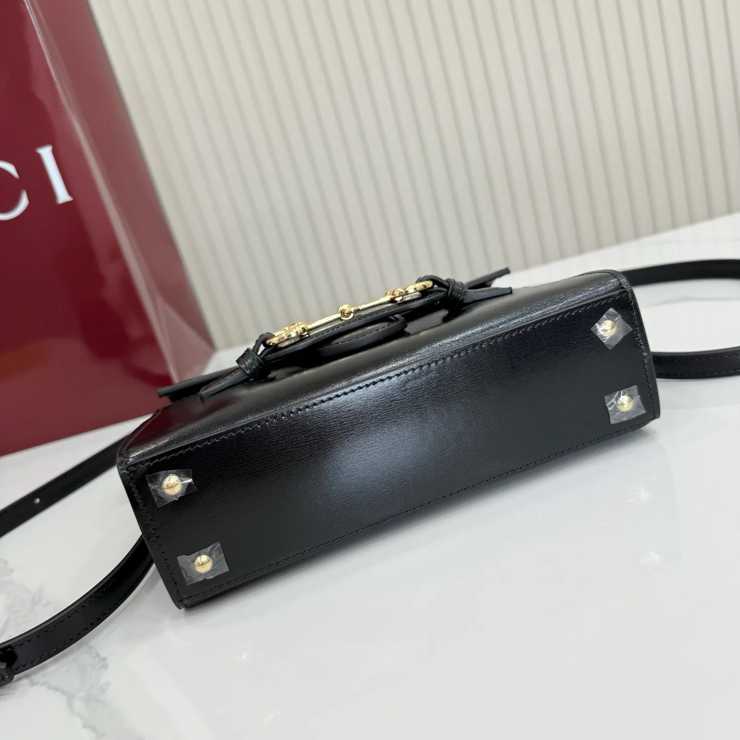 Women's Classic Handbags GUCCI 17947817