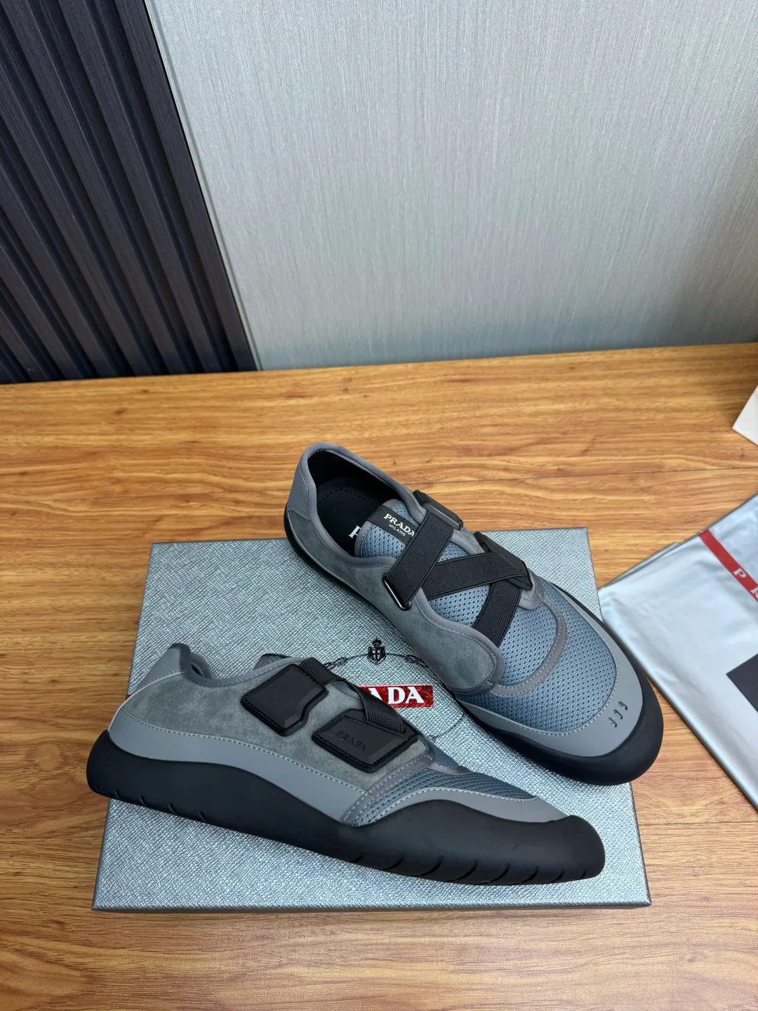 Men's Sneakers PRADA 17814119