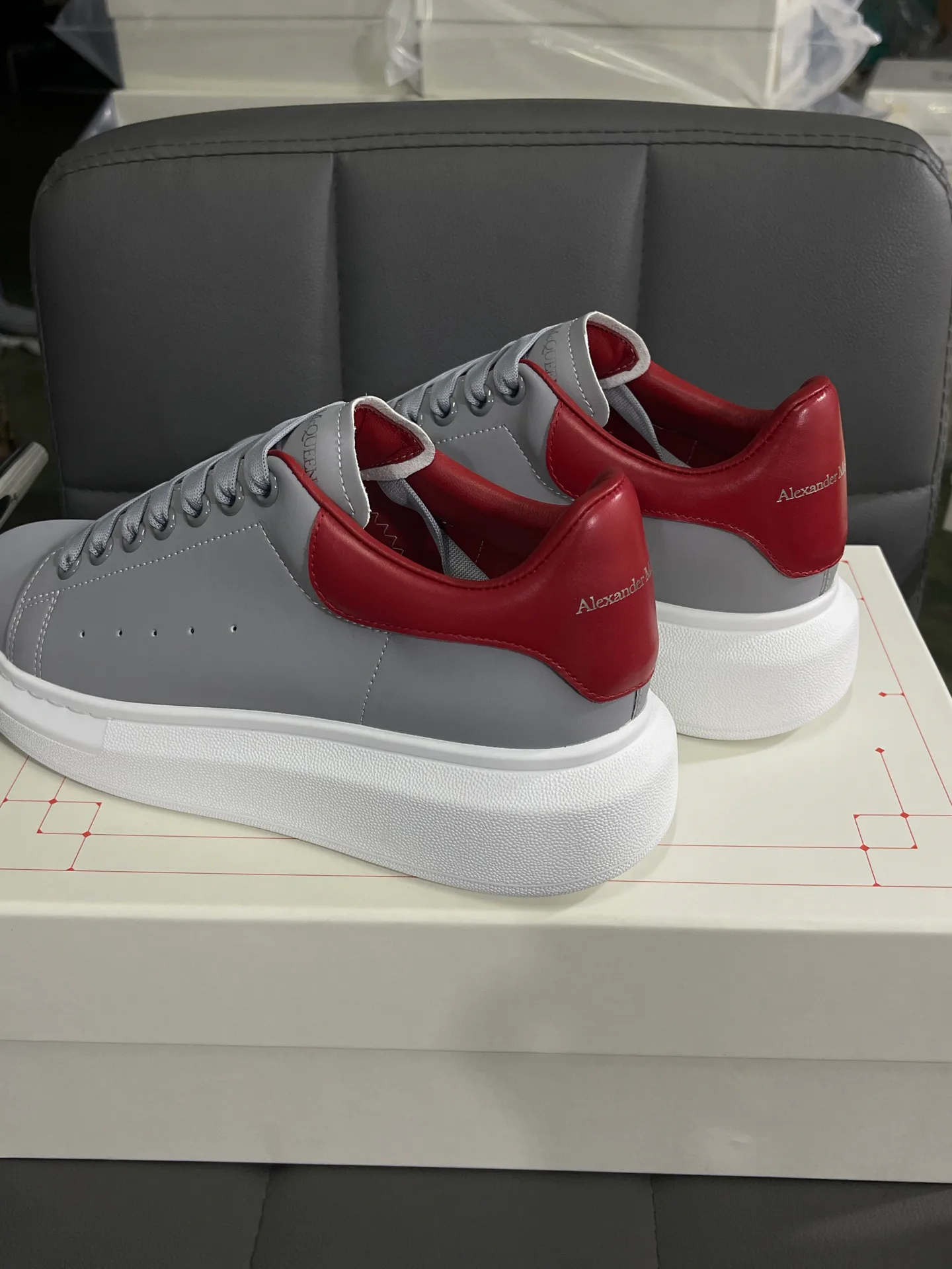 Women's Sneakers ALEXANDER MCQUEEN 17827930