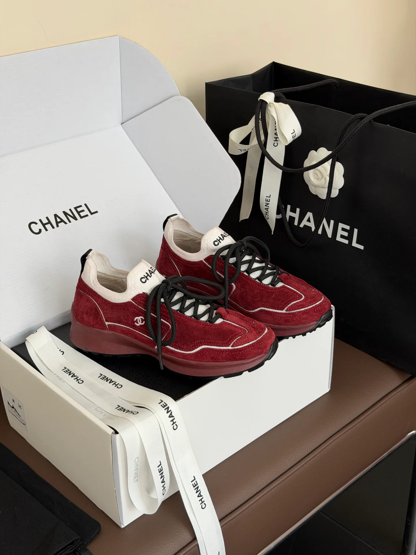 Women's Sneakers CHANEL 18073586