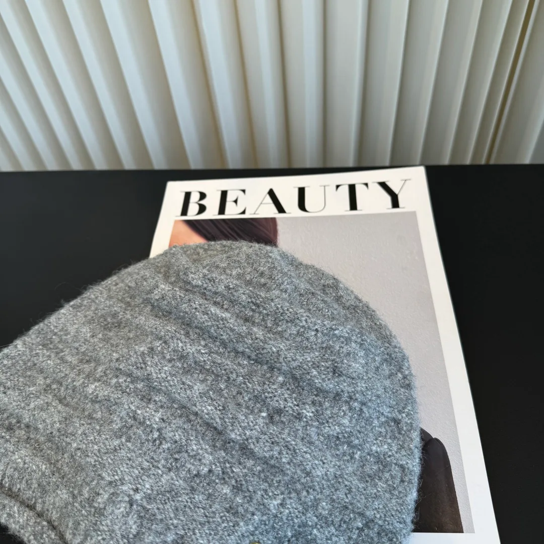 Hats CHANEL 18198462