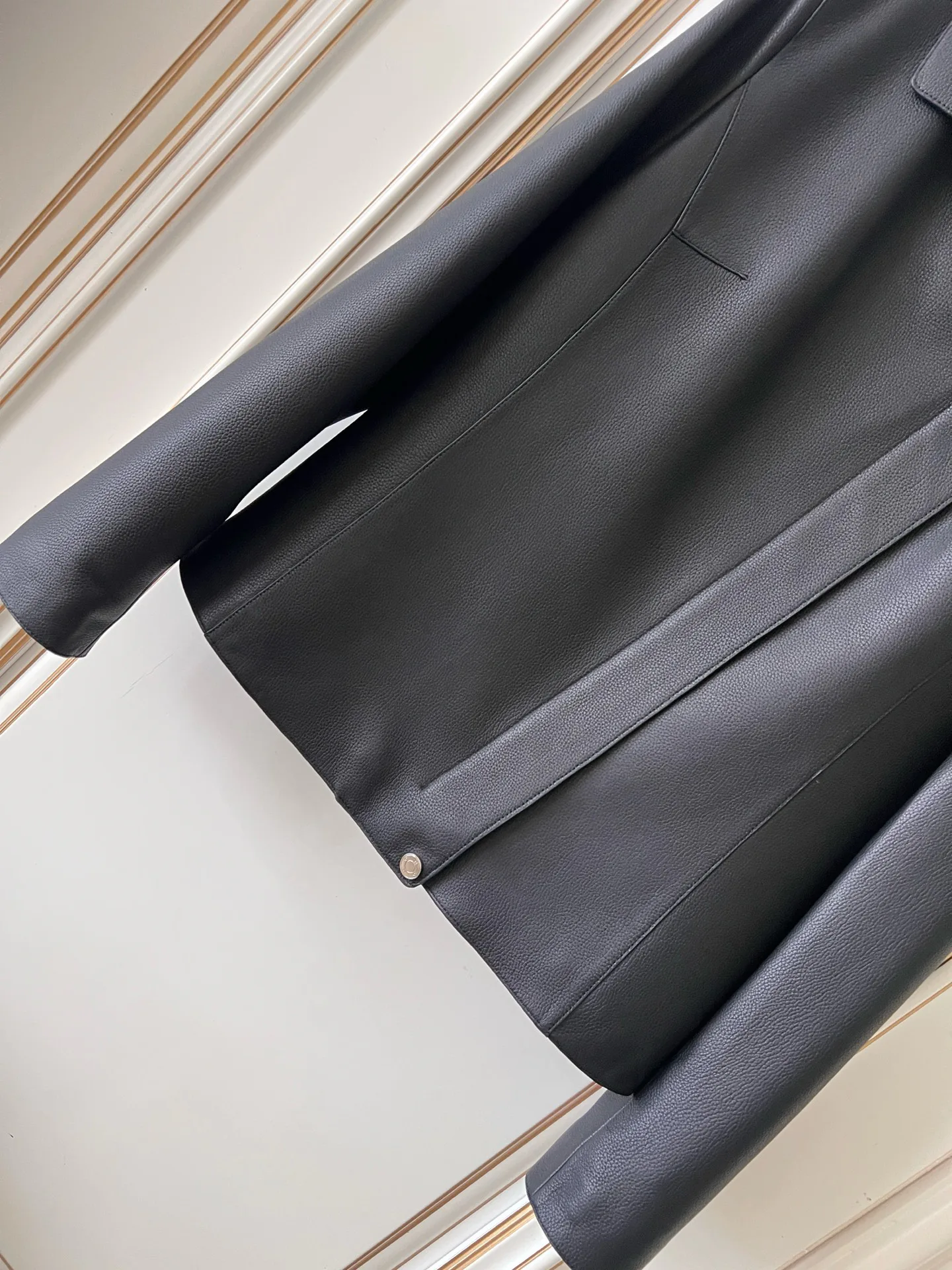 Women's Leather Jackets And Sheepskin Coats HERMES 17913336