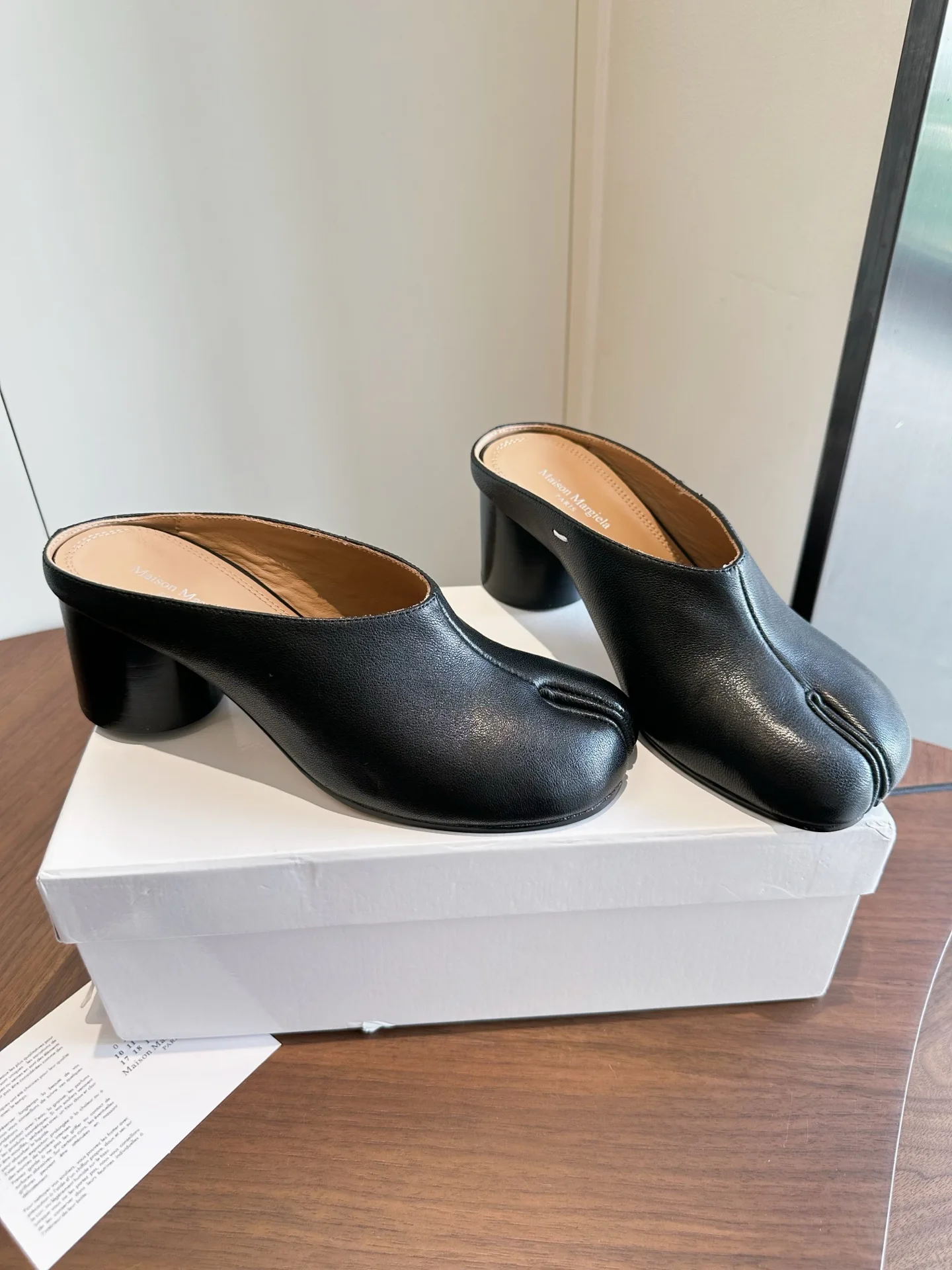 Women's Mules And Clogs MAISON MARGIELA 18444041