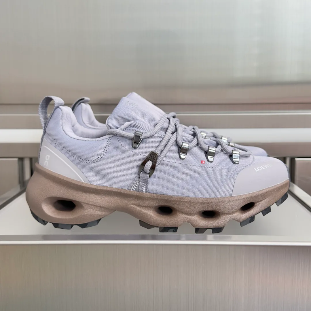 Women's Sneakers LOEWE 18339174