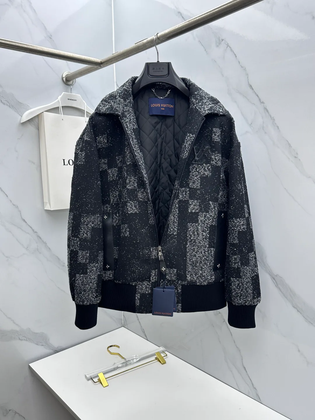Men's Jackets And Down Jackets LOUIS VUITTON 18246857