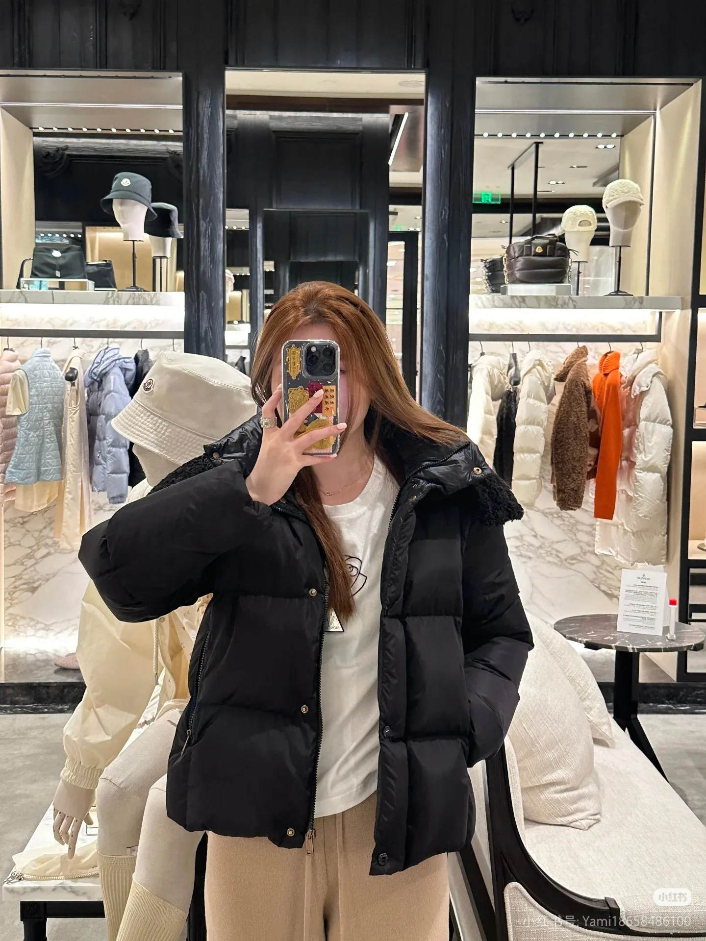 Women's Jackets And Down Jackets MONCLER 18044309