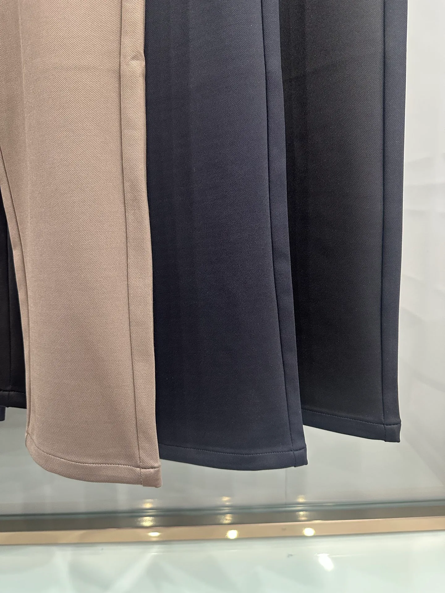 Men's Trousers PRADA 18072112