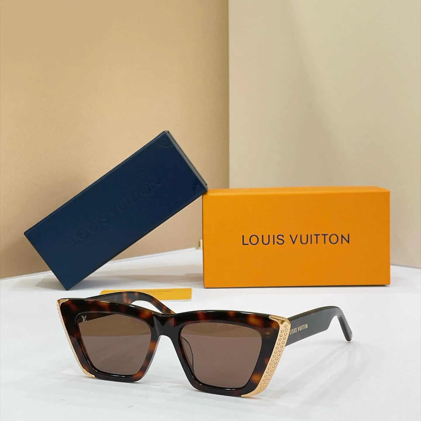Glasses LOUIS VUITTON 17816145