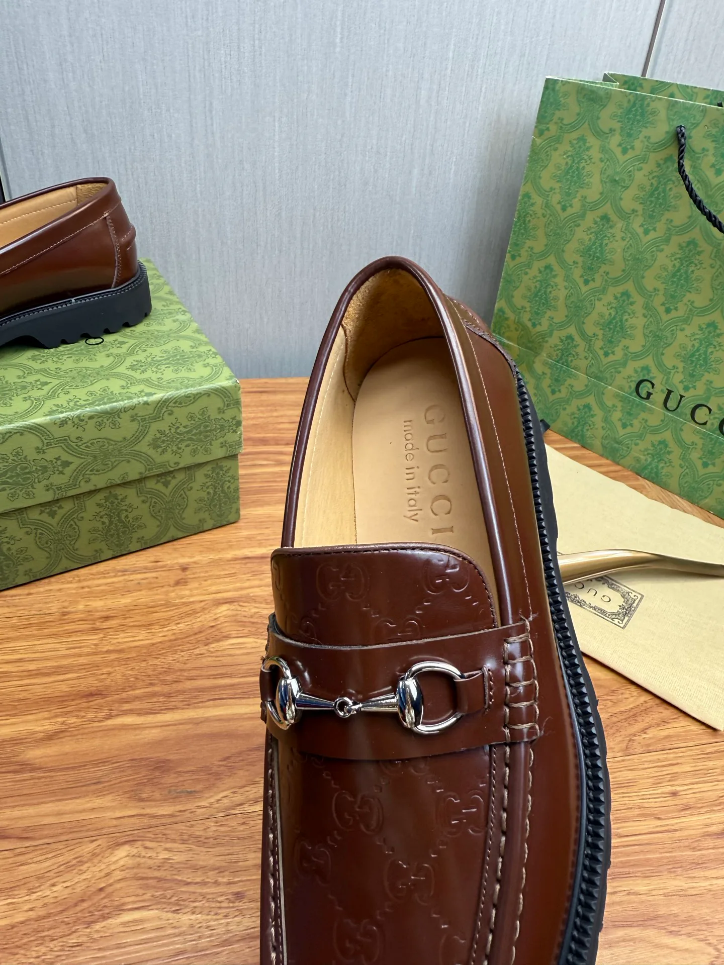 Men's Loafers And Dress Shoes GUCCI 17851631