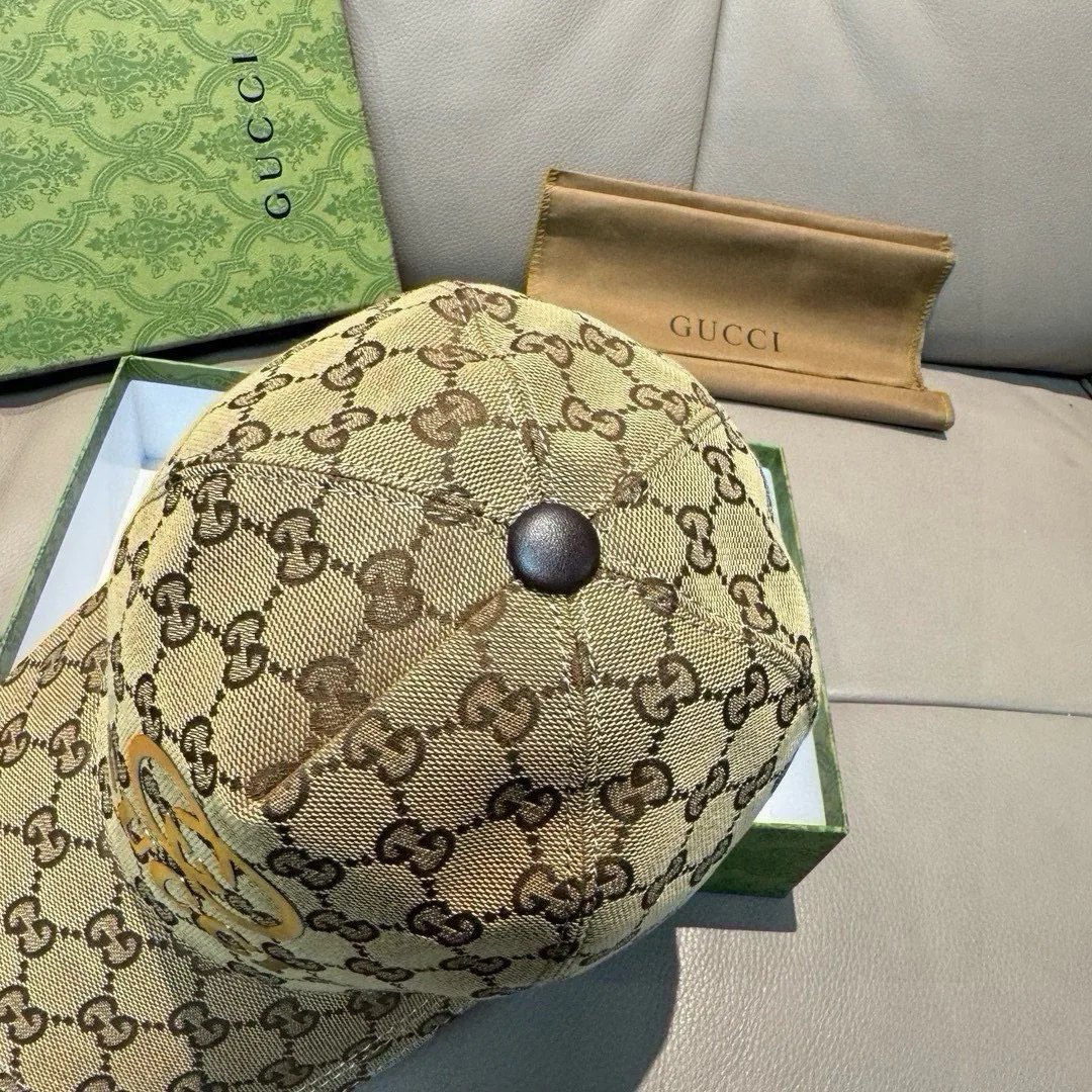 Hats GUCCI 17604840