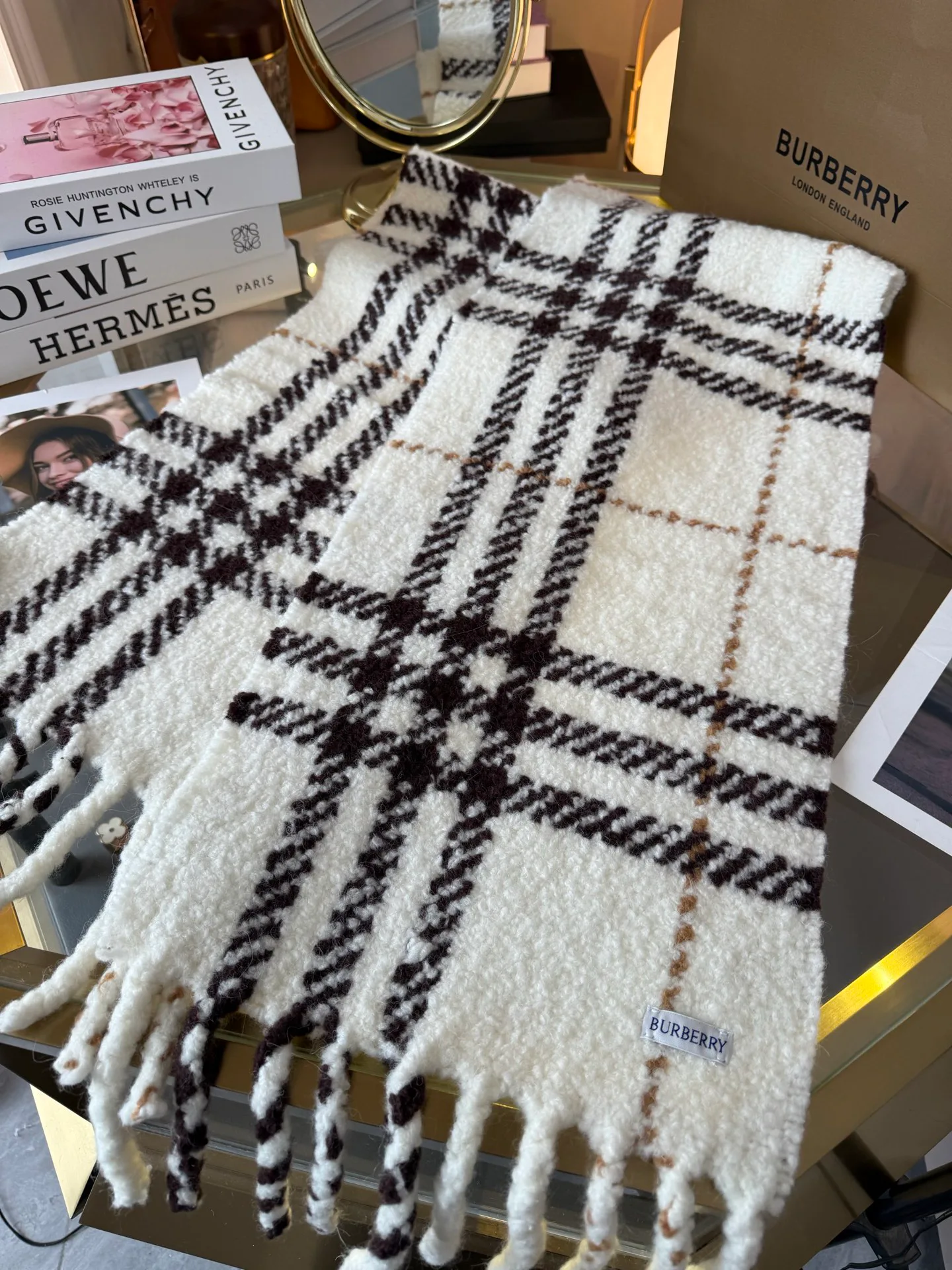 Scarves BURBERRY 18222516