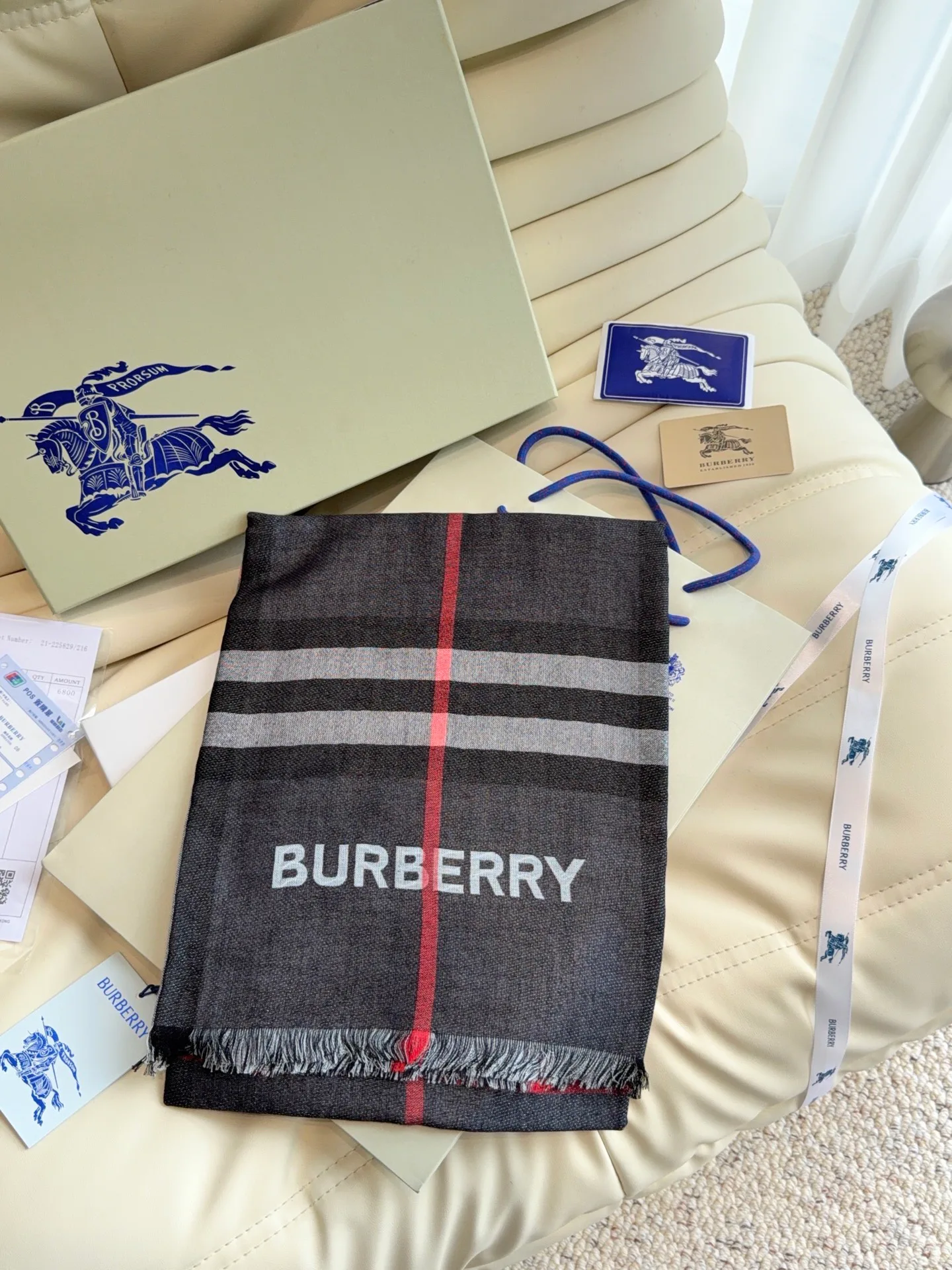 Scarves BURBERRY 18401187