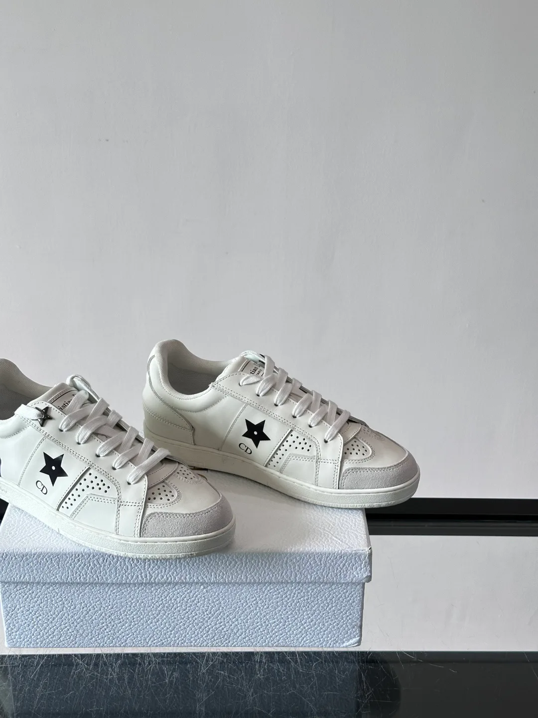 Women's Sneakers CHRISTIAN DIOR 17914076