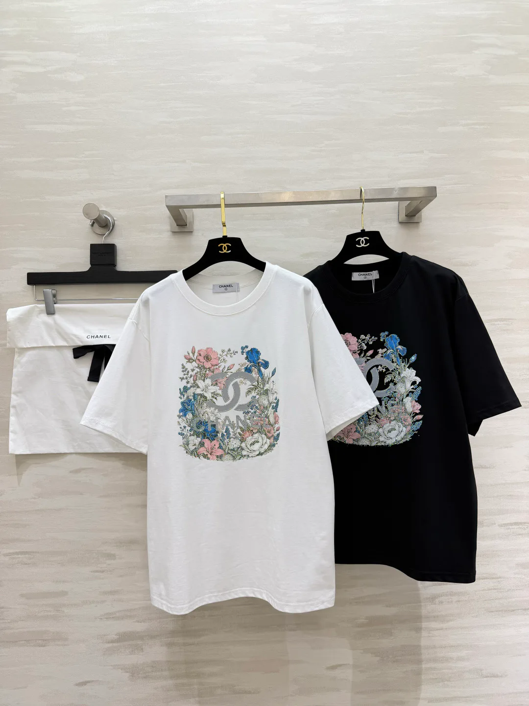 Women's T-Shirts CHANEL 17429473