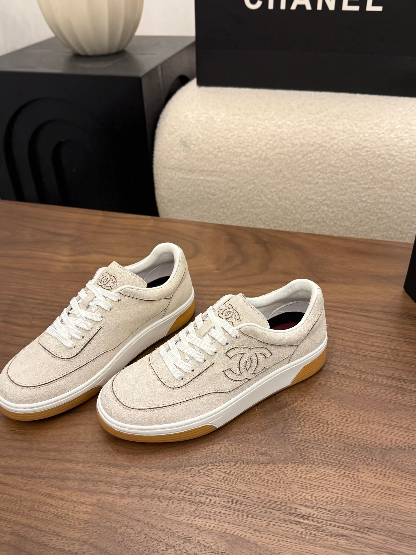 Women's Sneakers CHANEL 17923225