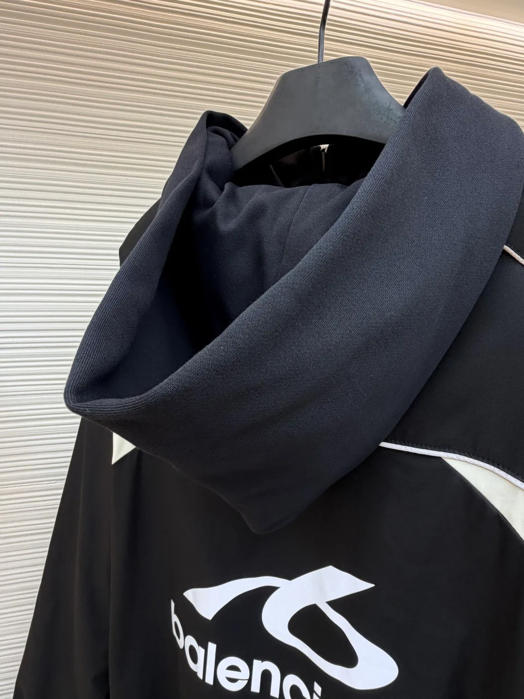 Men's Sweatshirts And Hoodies BALENCIAGA 18513781