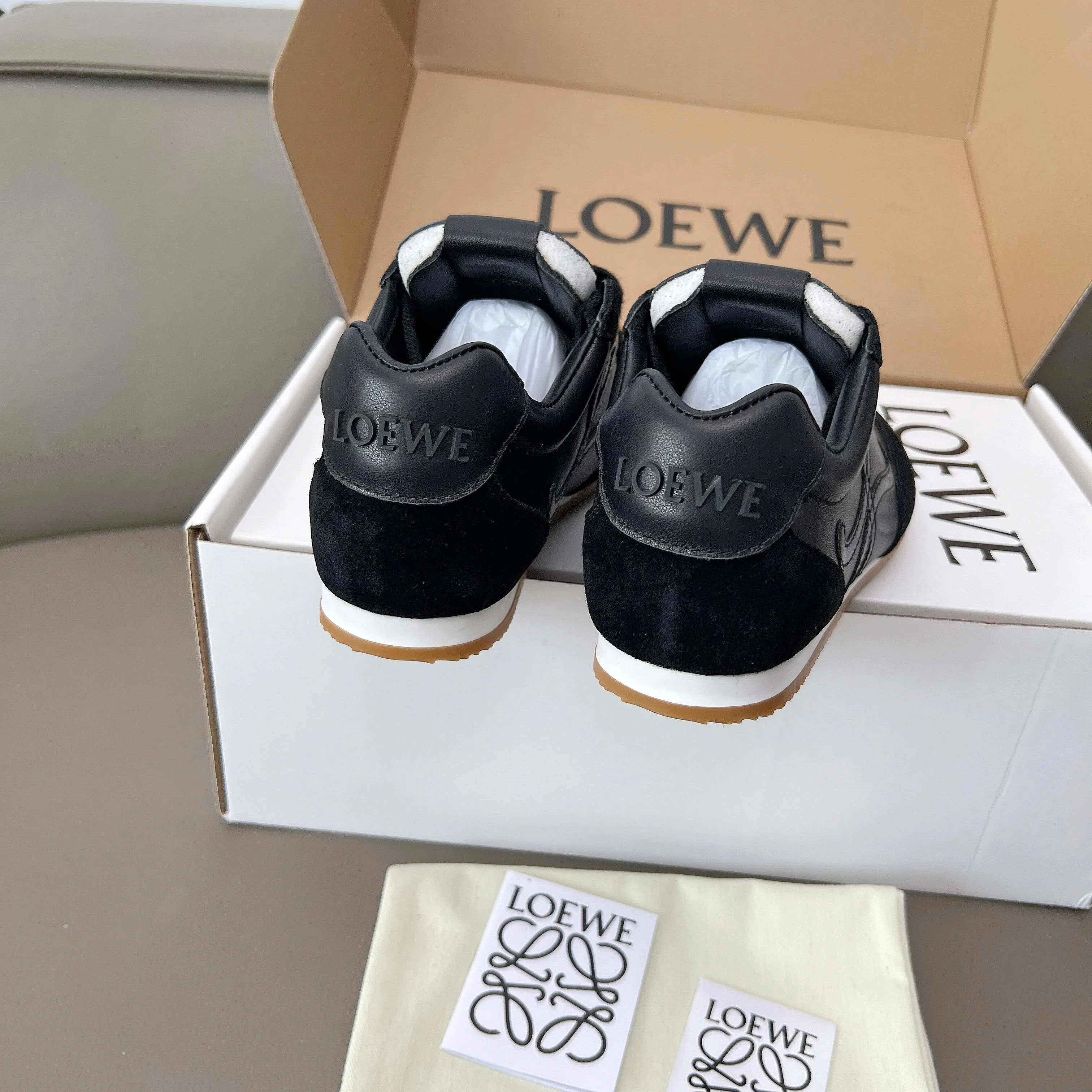 Women's Sneakers LOEWE 18011181