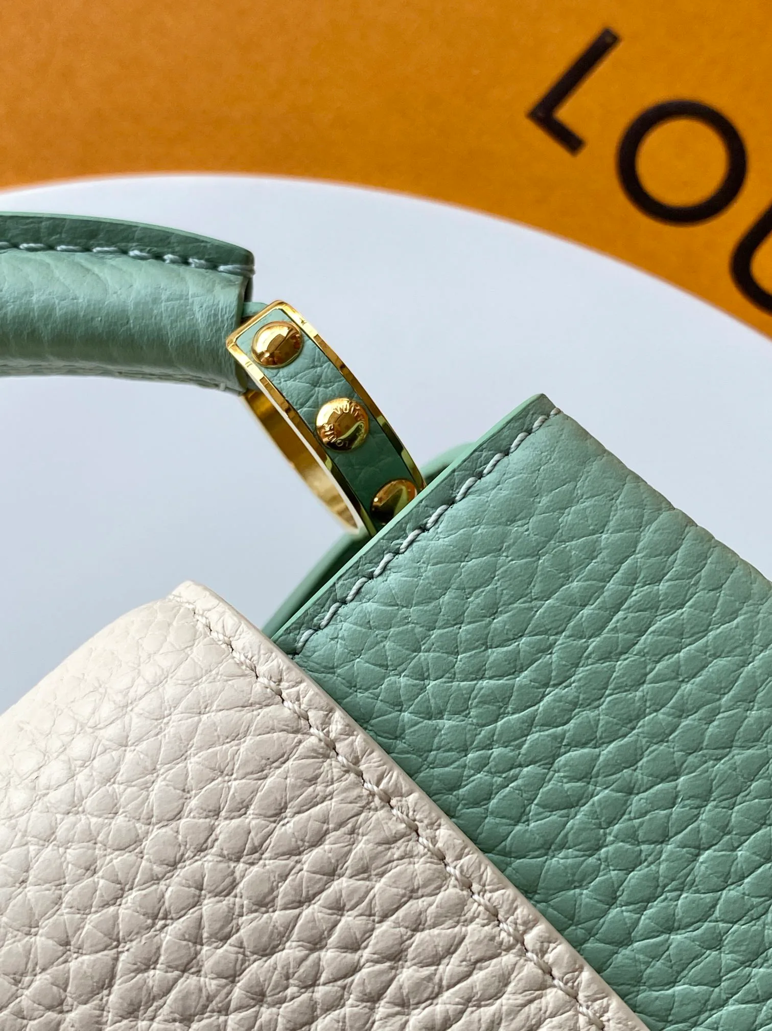 Women's Classic Handbags LOUIS VUITTON 18520986