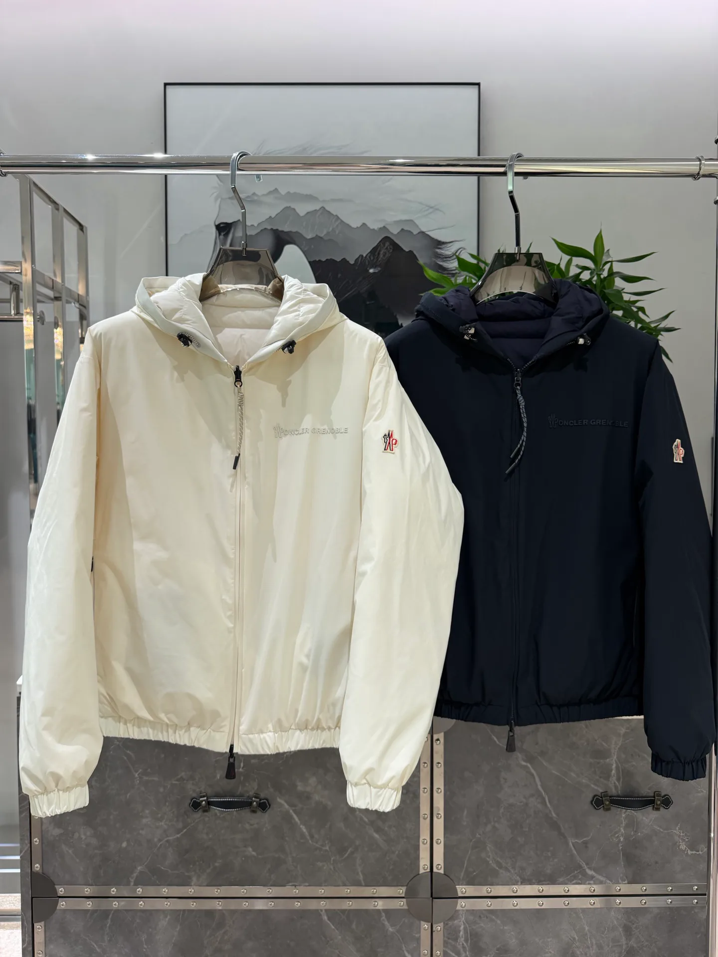 Men's Jackets And Down Jackets MONCLER 18462478