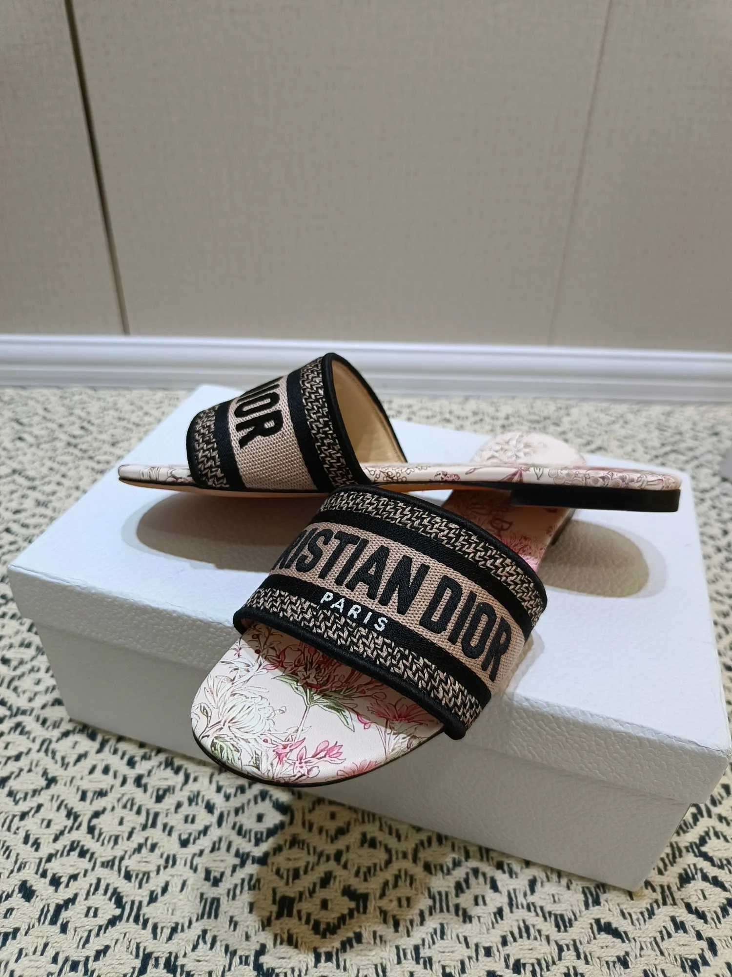 Women's Flip-Flops CHRISTIAN DIOR 17805884