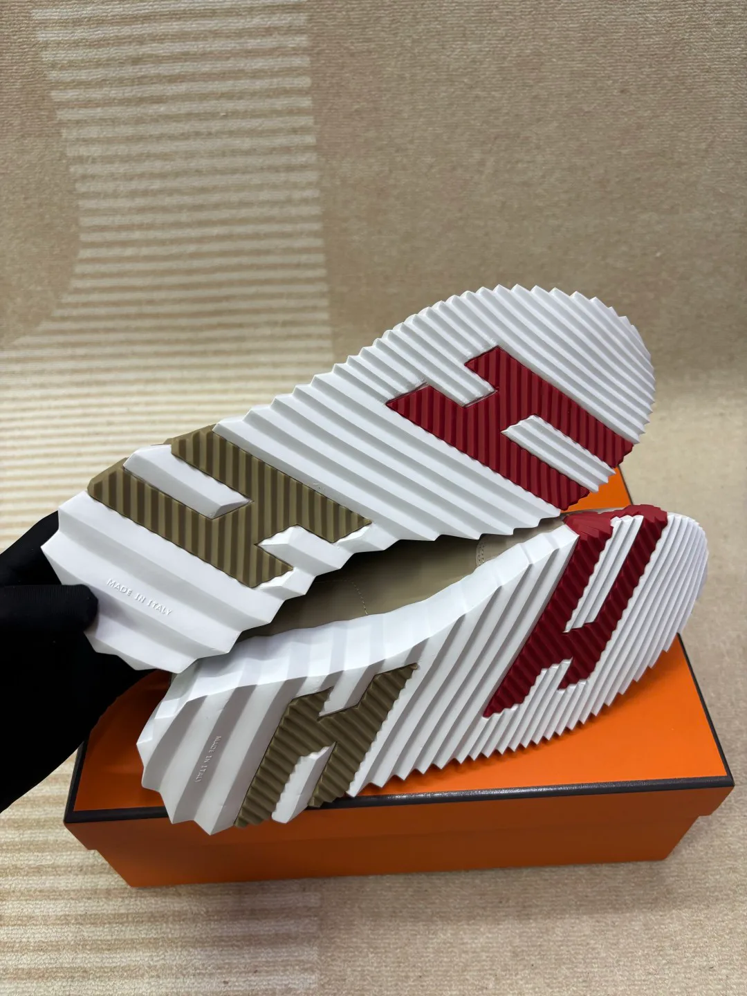 Men's Sneakers HERMES 18203144