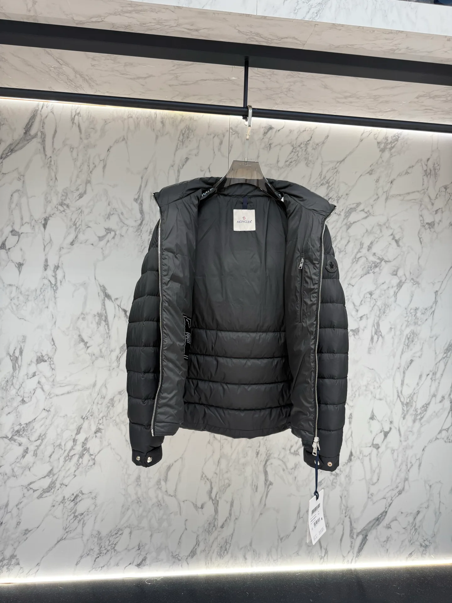 Men's Jackets And Down Jackets MONCLER 17809000