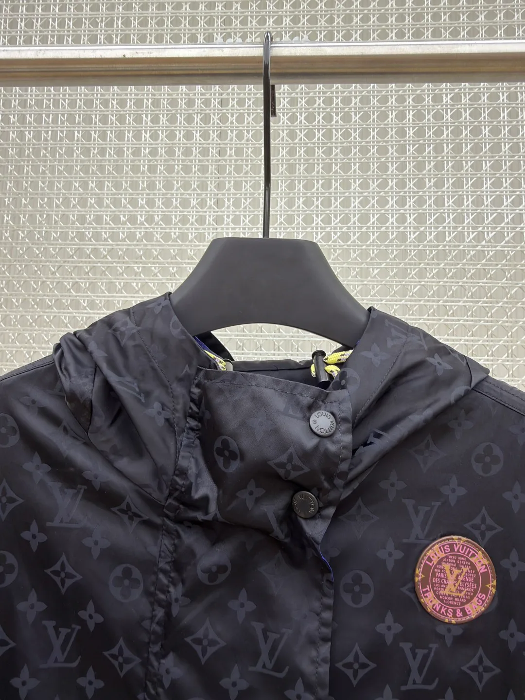 Men's Jackets And Down Jackets LOUIS VUITTON 18153354