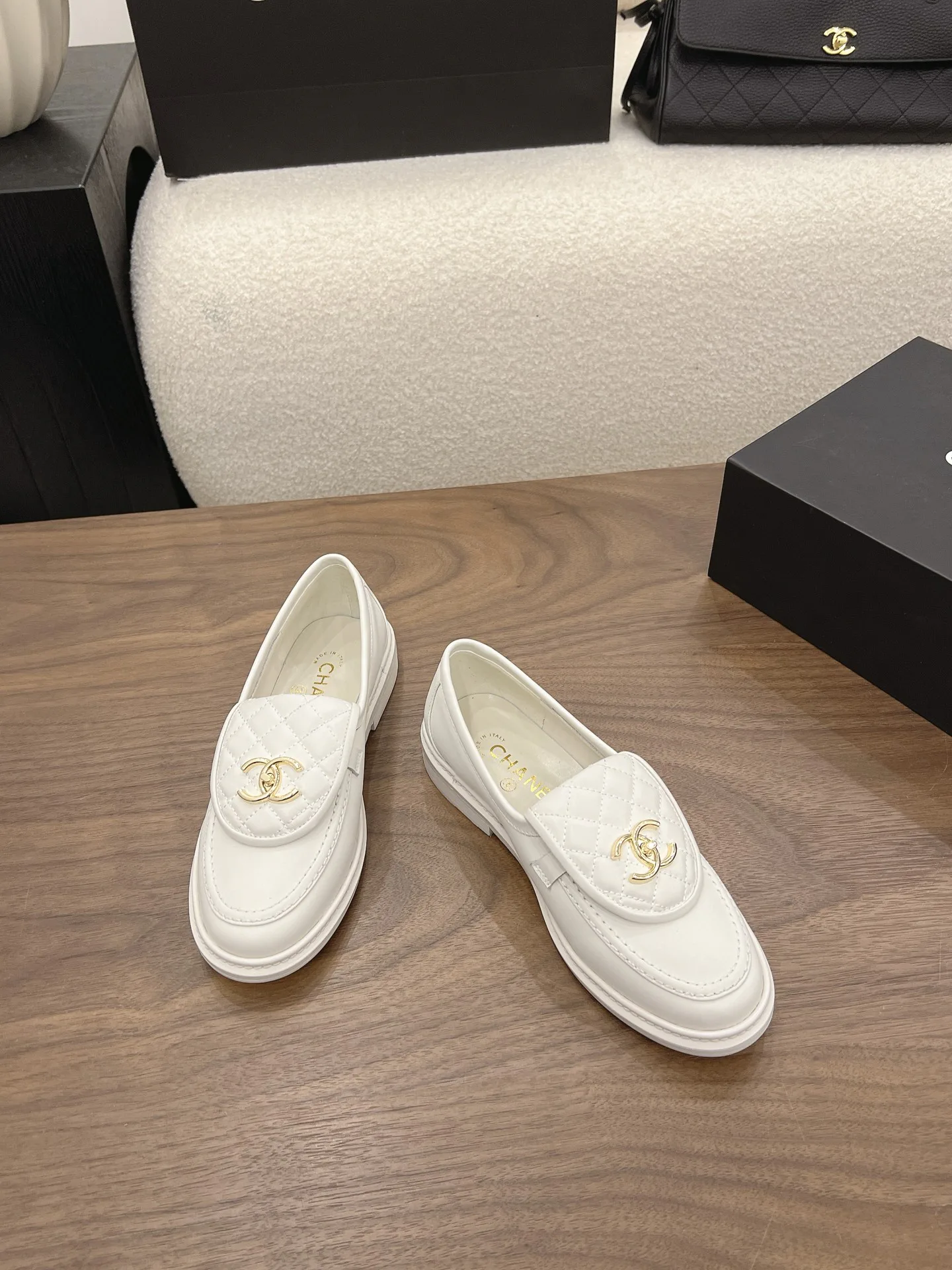 Women's Loafers And Moccasins CHANEL 17303670
